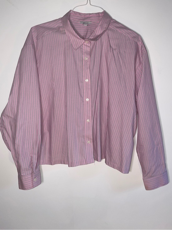 Reitmans Tops - NWOT - Reitmans Crop Button-Down Pink-Green-White Striped Shirt + extra button
